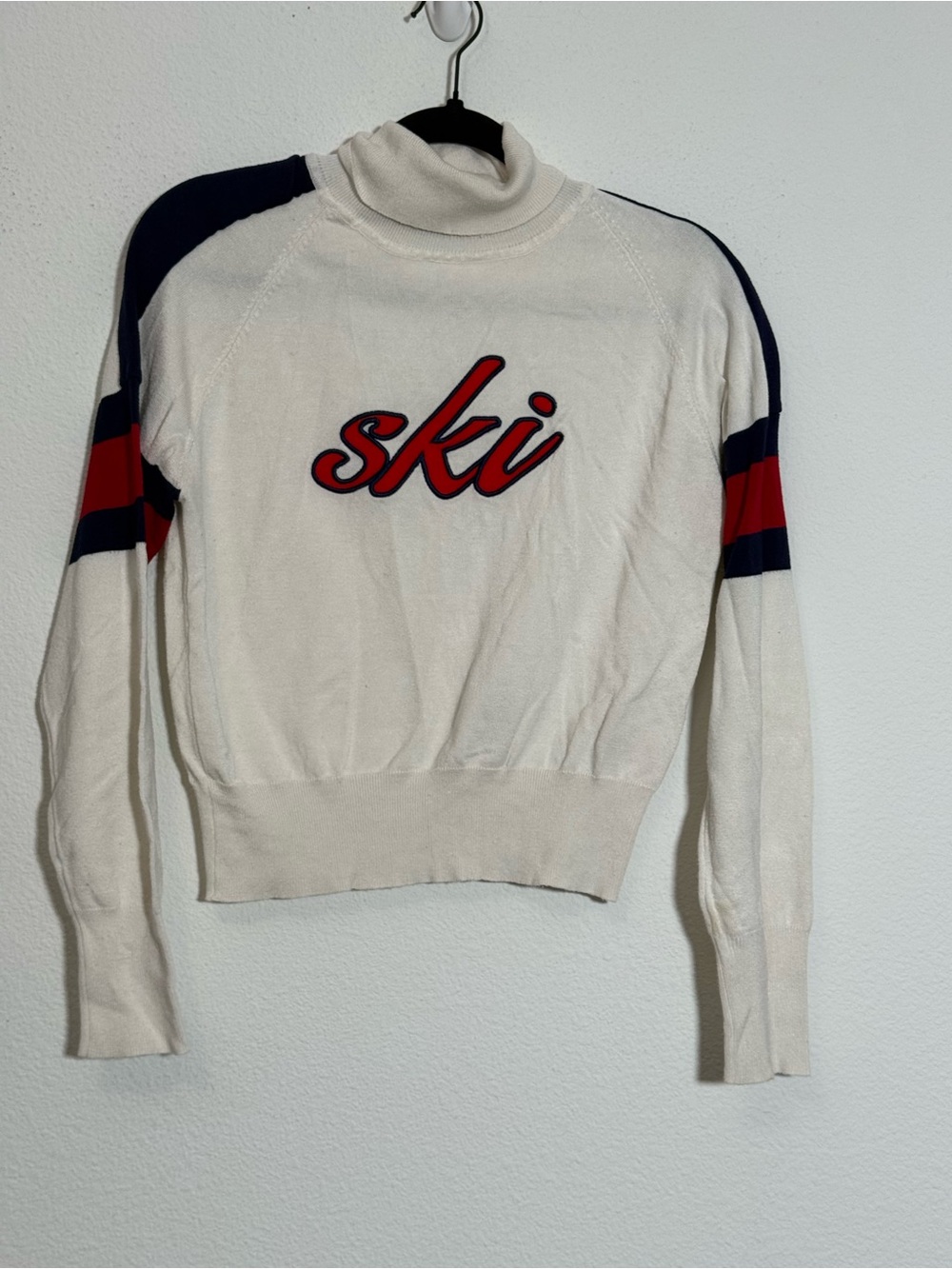 Alexia Admor Ski Turtleneck Sweater Cream Retro Apres Ski Cropped Knit Y2K Chic